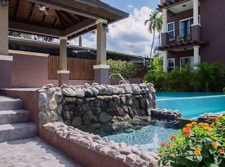 New Kingston Guest Apt At Sonoma Estate Екстериор снимка