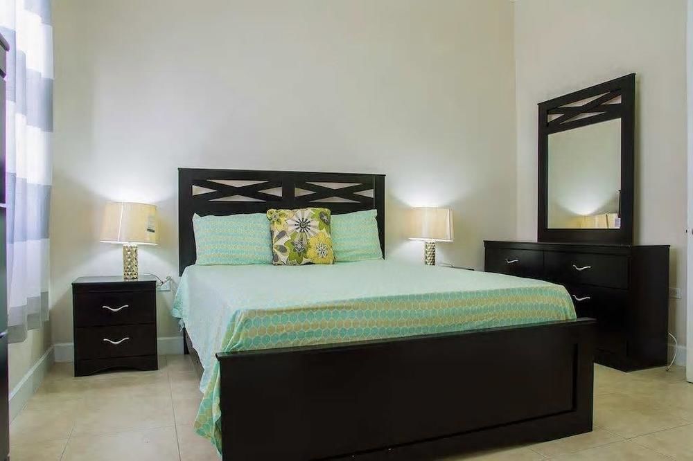 New Kingston Guest Apt At Sonoma Estate Екстериор снимка