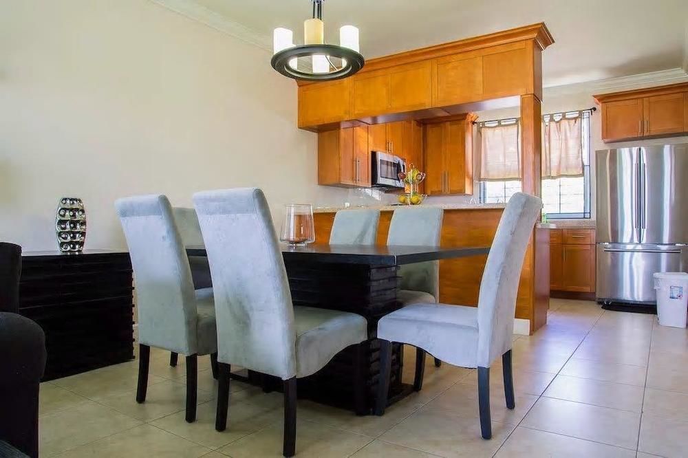 New Kingston Guest Apt At Sonoma Estate Екстериор снимка